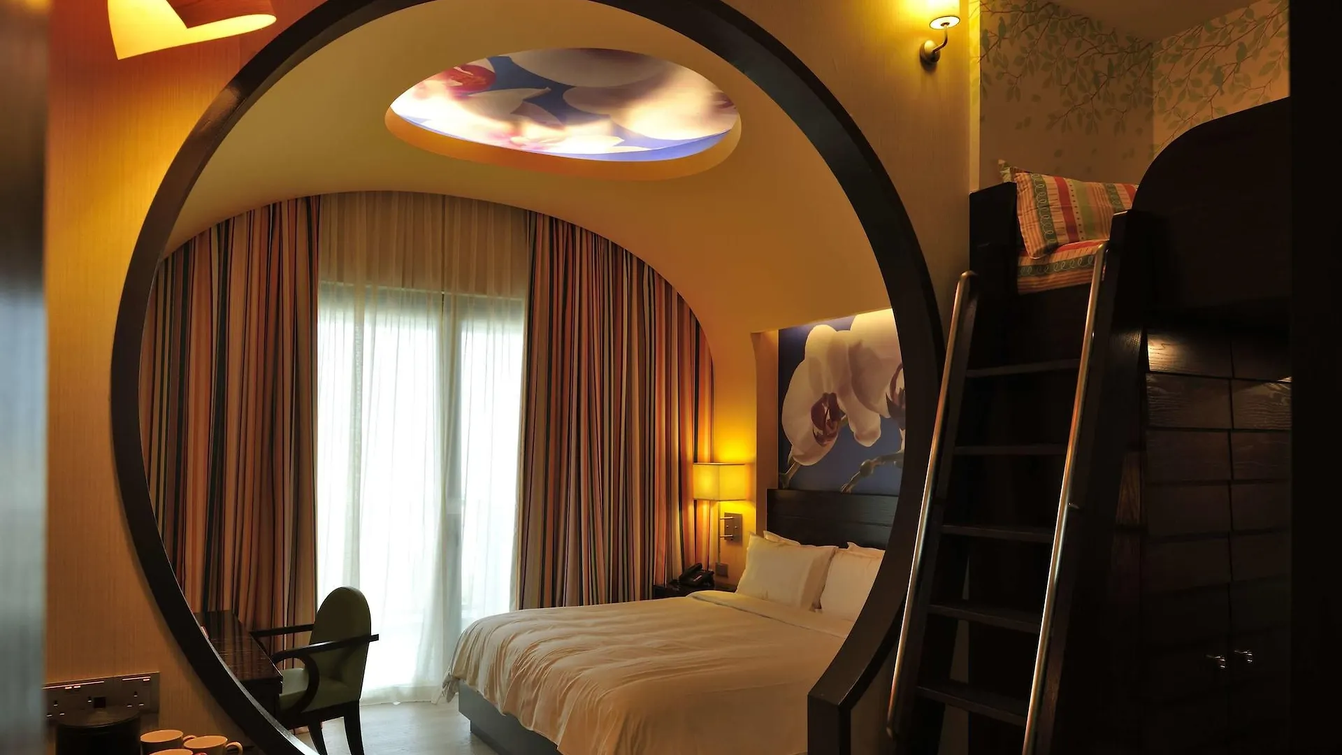 Resorts World Sentosa - Festive Hotel Singapour