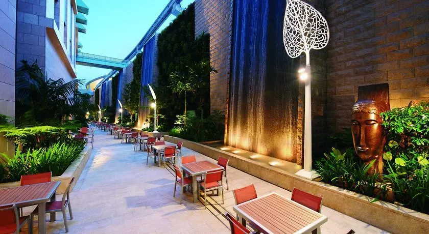 Resorts World Sentosa - Festive Hotel Singapour