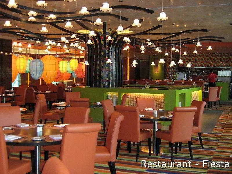 Resorts World Sentosa - Festive Hotel Singapour